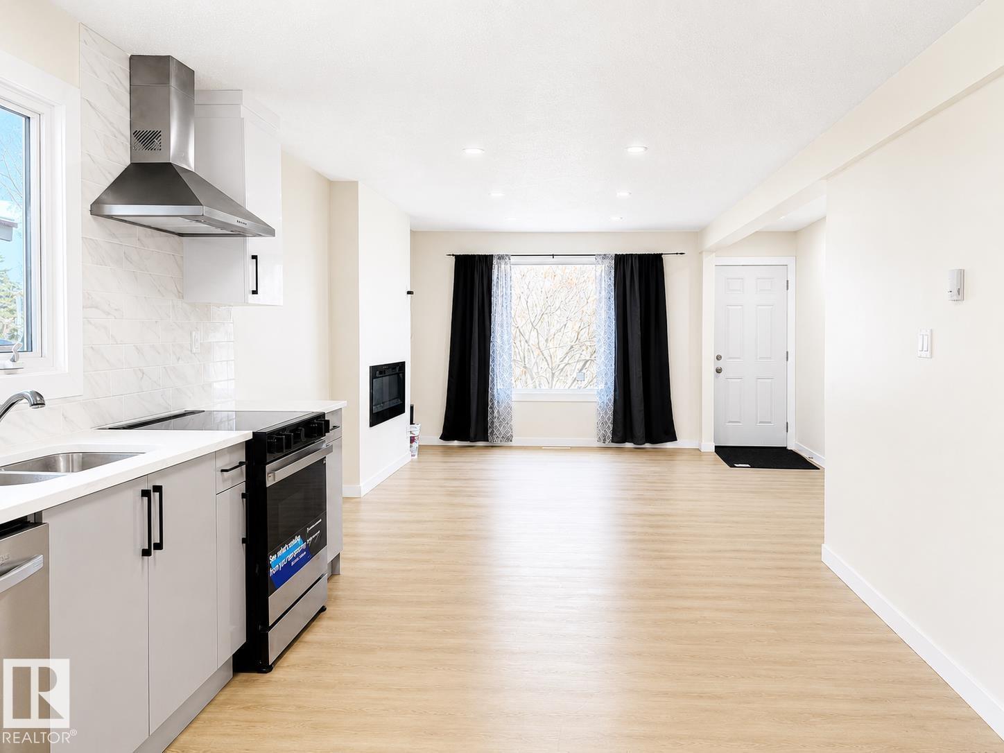 11519 137 AV NW