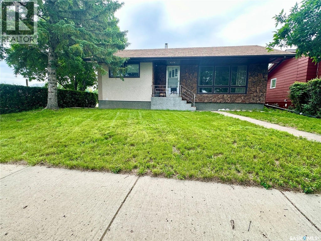 542 ELIZABETH STREET, WEYBURN, SK S4H 1S4 - Image 3002073111.jpeg?d=l