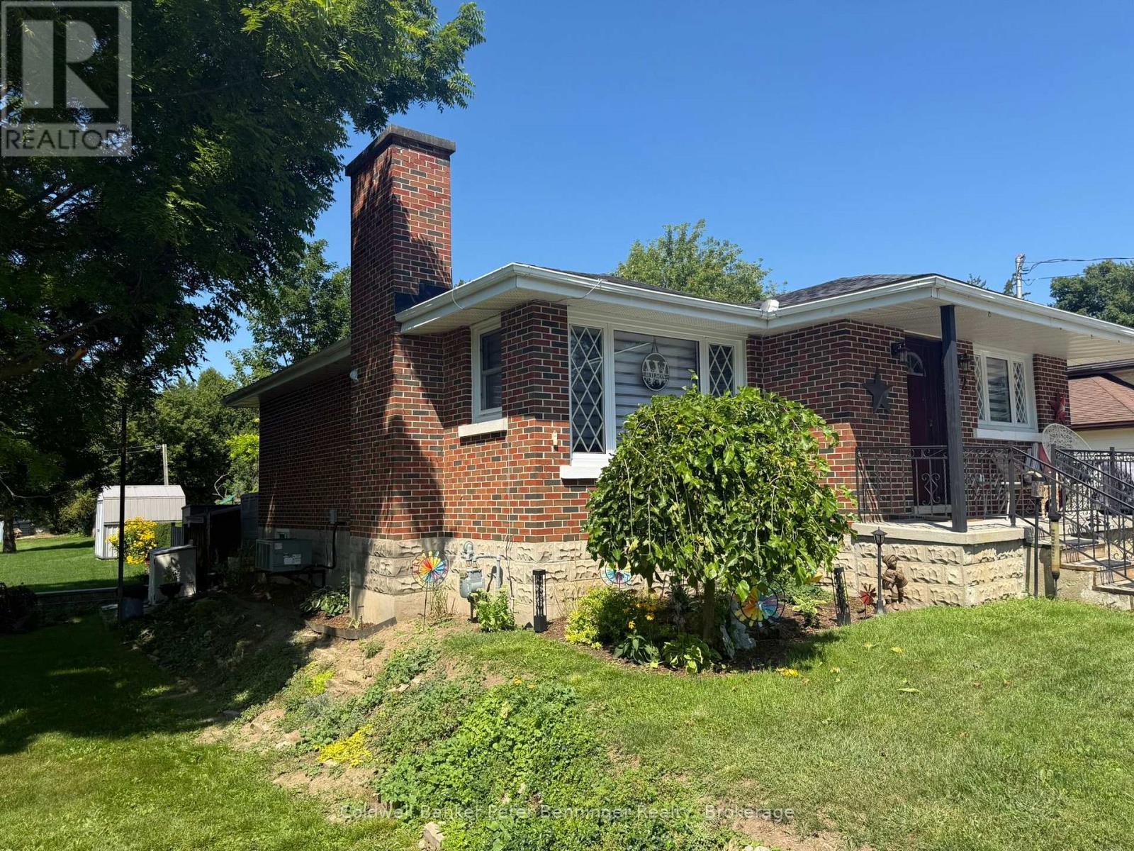 2 ELGIN STREET