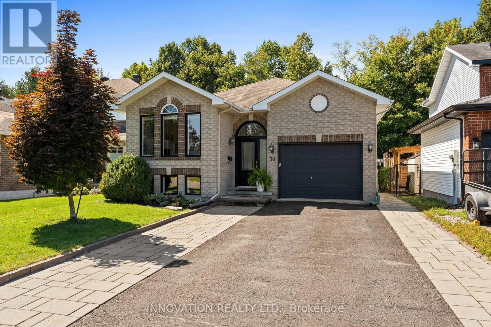 38 STEGGALL CRESCENT