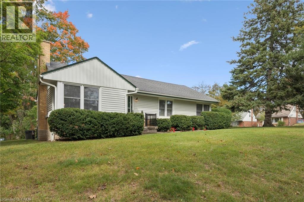 65 BELMONT Avenue W