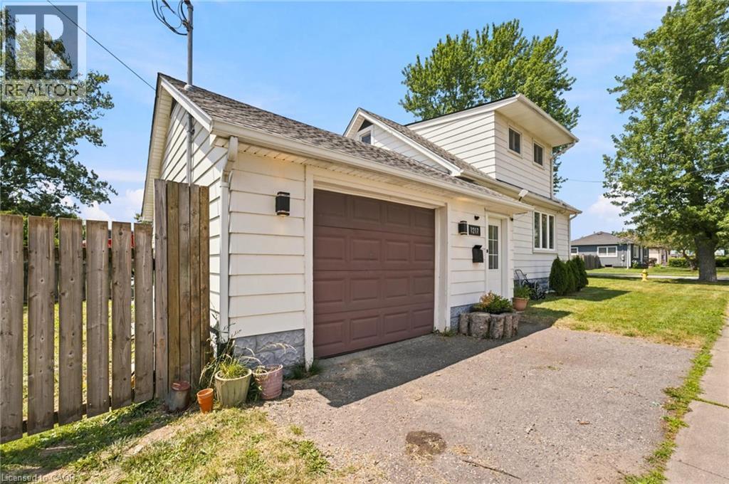 1217 ORCHARD Avenue