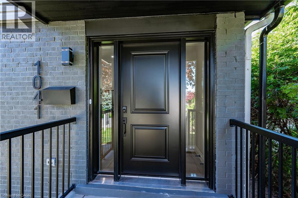 1041 SHEPHERD'S Drive