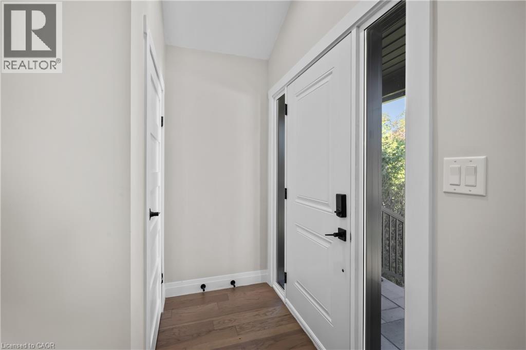 1041 SHEPHERD'S Drive