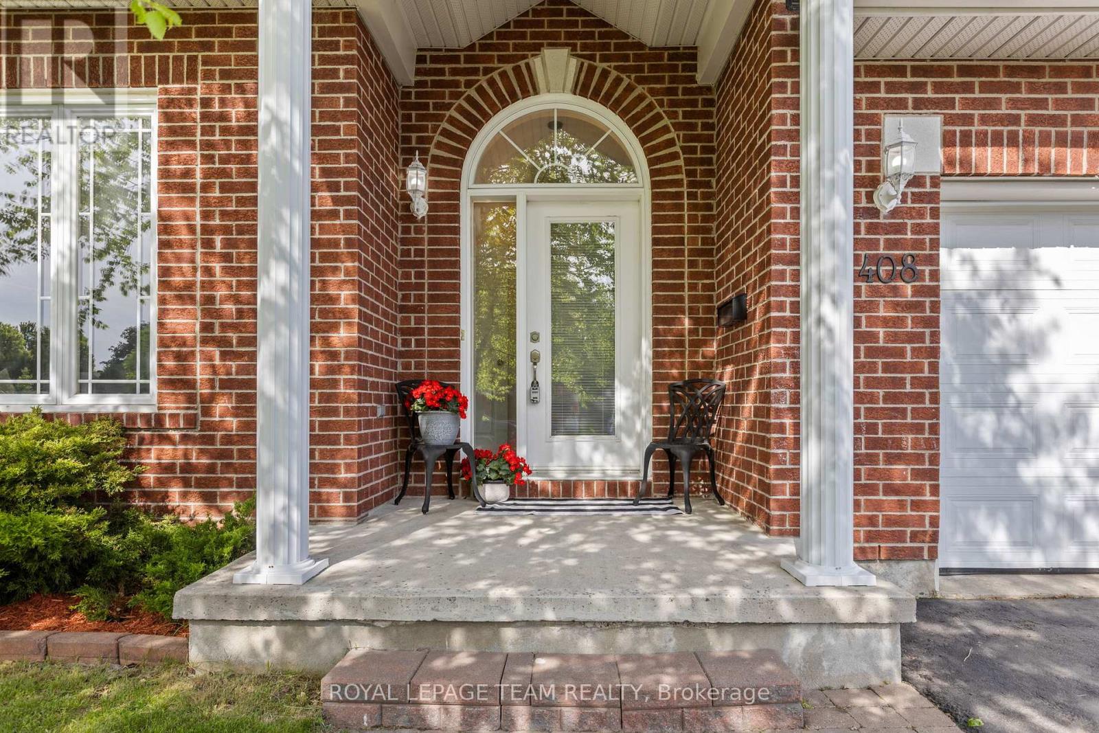 408 CENTENAIRE STREET
