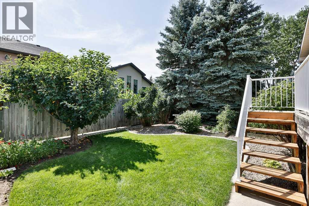 54 Rivercrest Court W