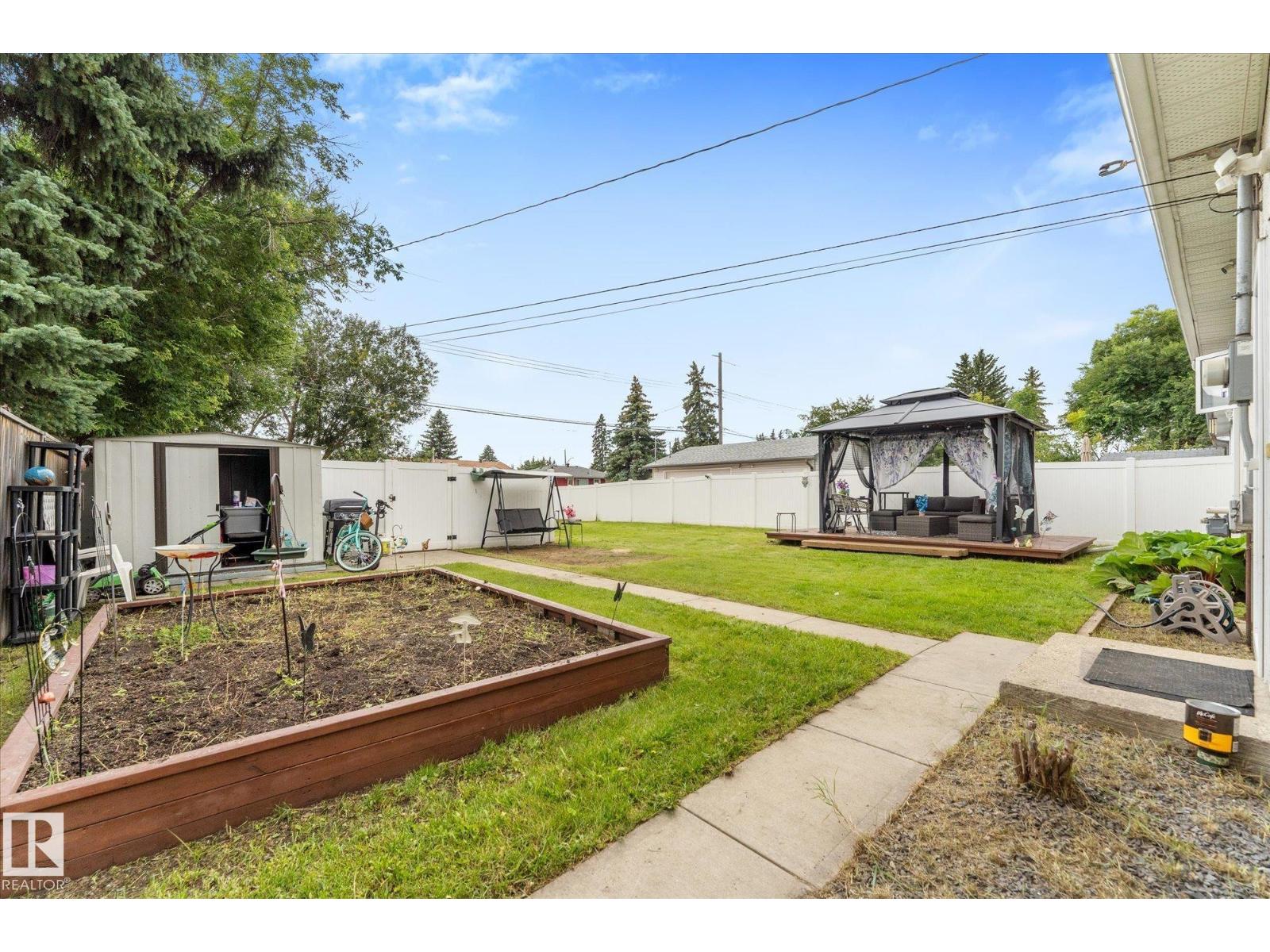 12923 137 AV NW