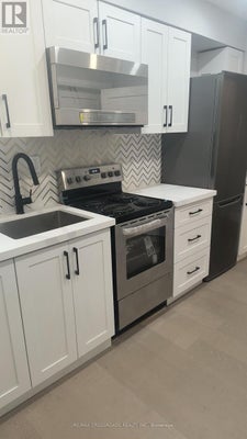2 - 551A Kennedy Rd, Toronto (Kennedy Park), ON 2