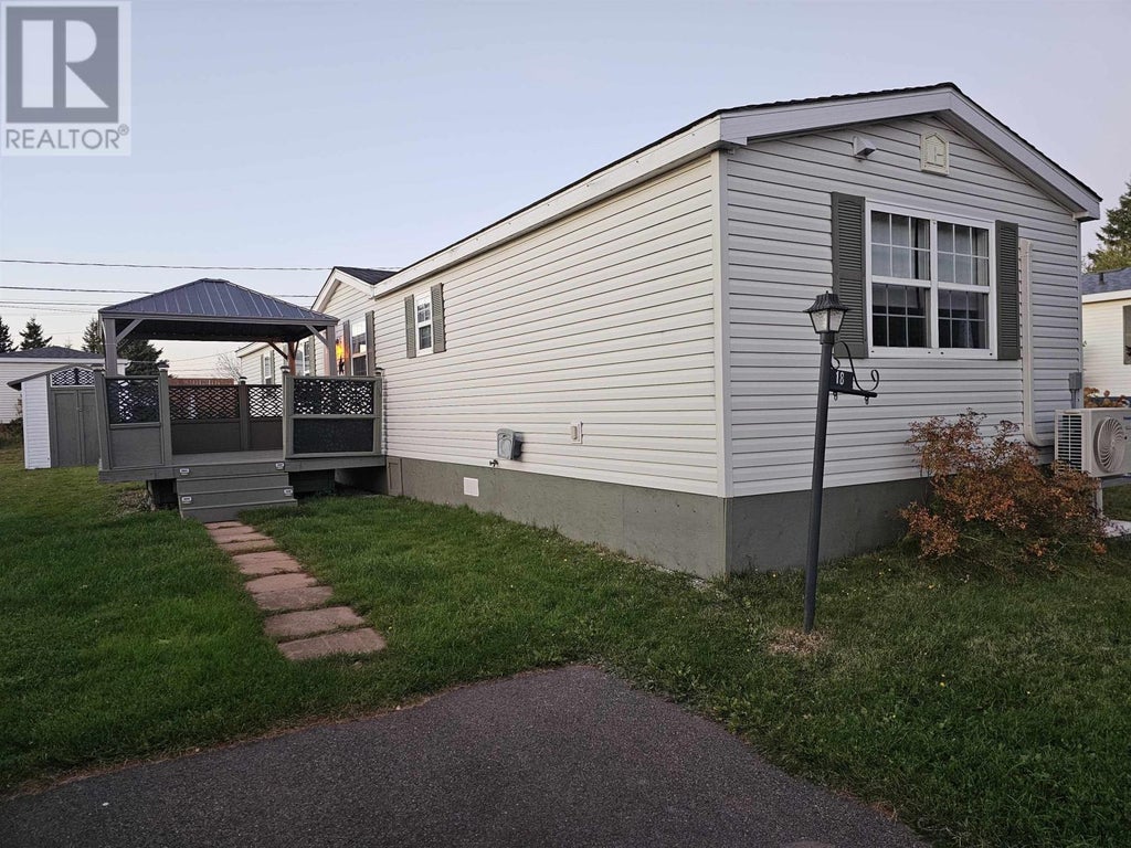 18 JORDAN AVENUE, SUMMERSIDE, PE C1N 6R1 - Image 3341506433.jpeg?d=l