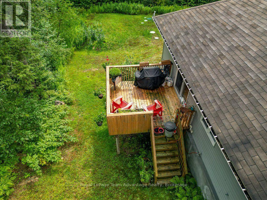 5 - 45 SEGUIN PLACE