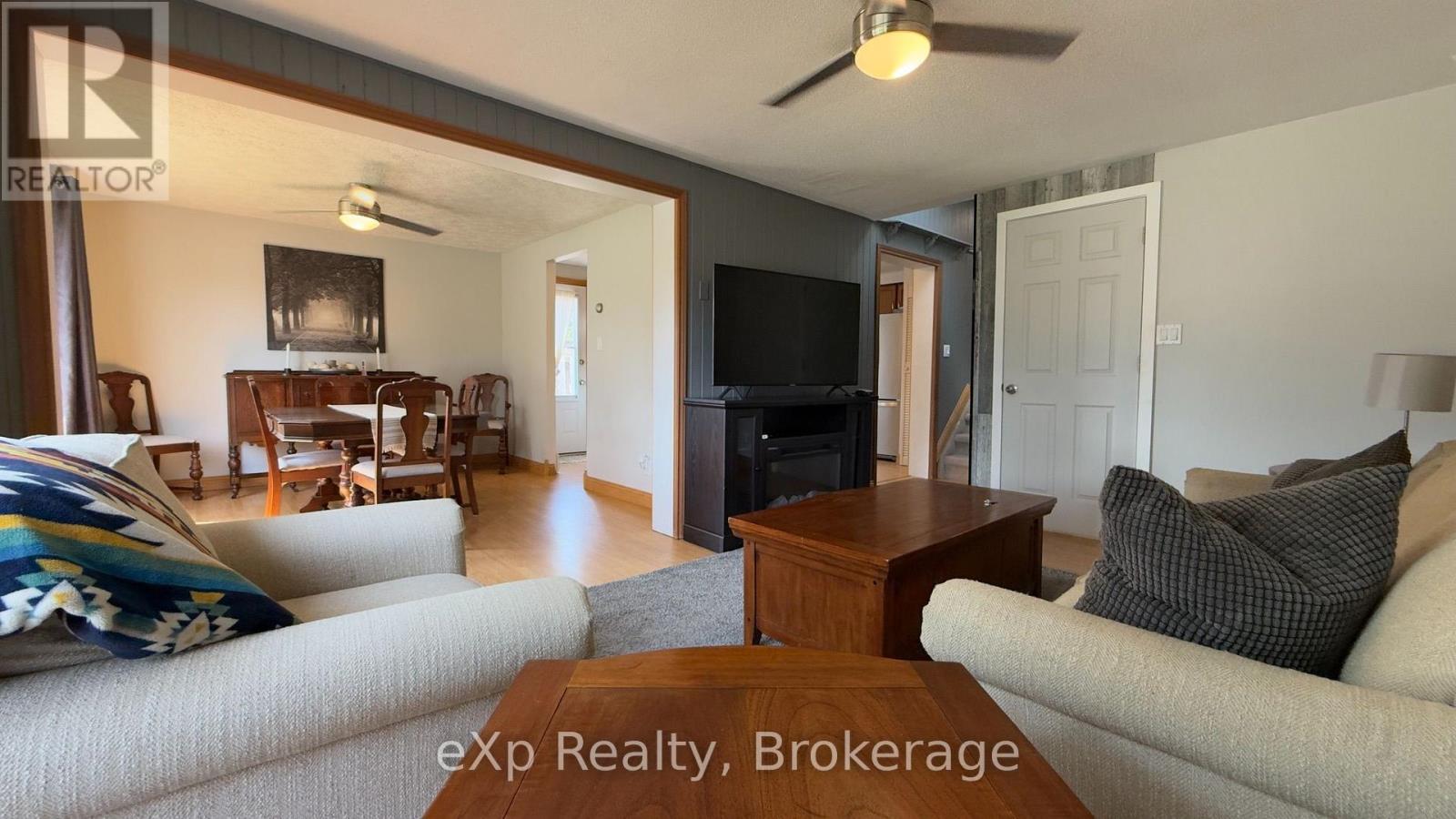 403 HIGHLAND DRIVE