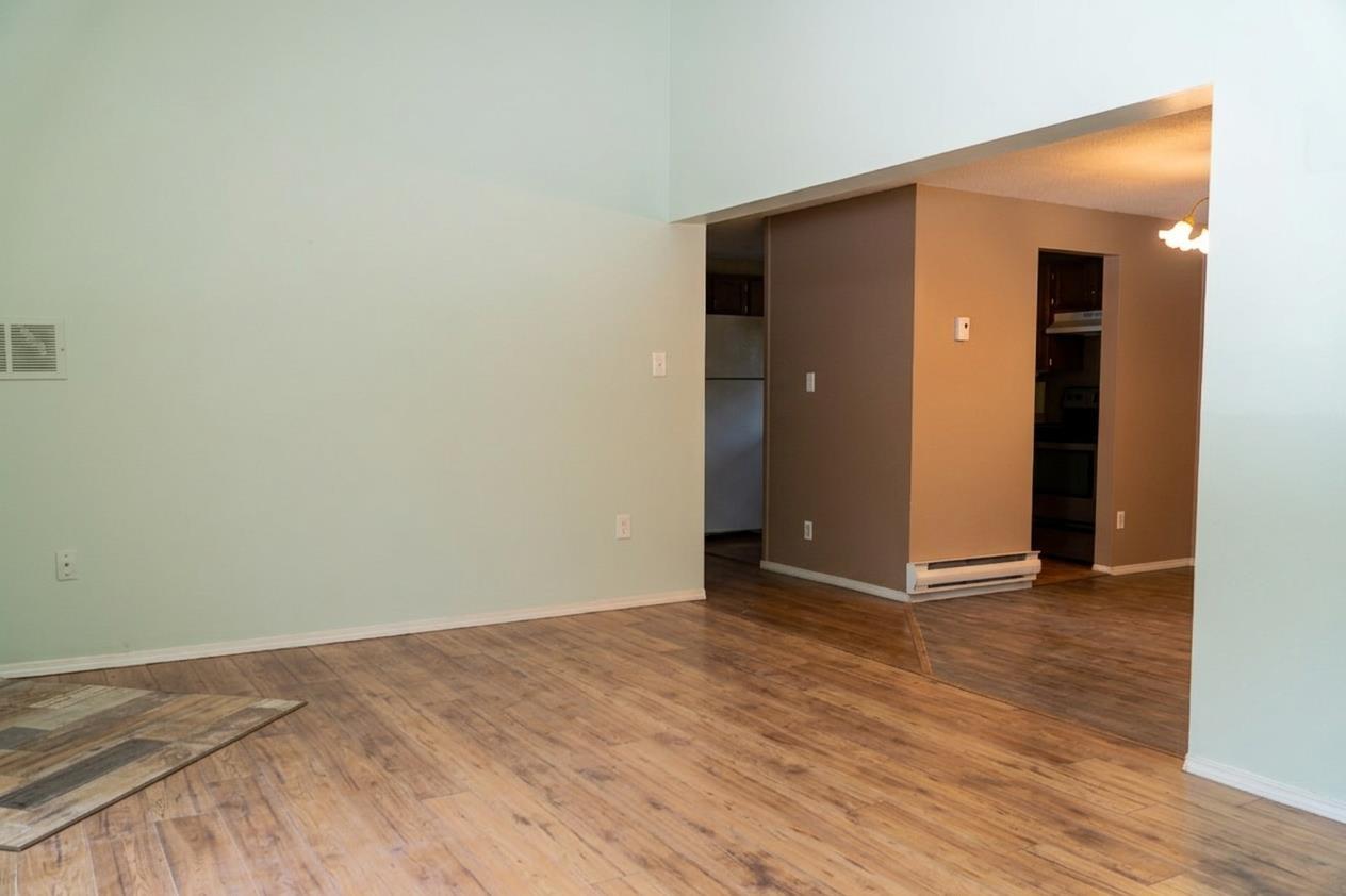 3776 COLUMBIA VALLEY ROAD, Cultus Lake North
