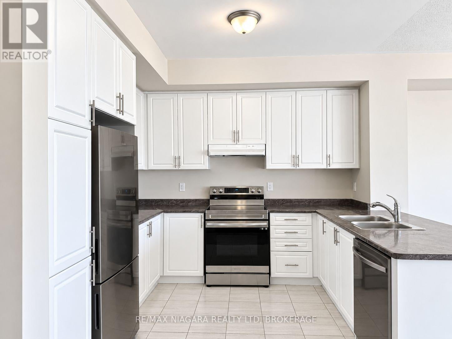 109 SAPPHIRE WAY