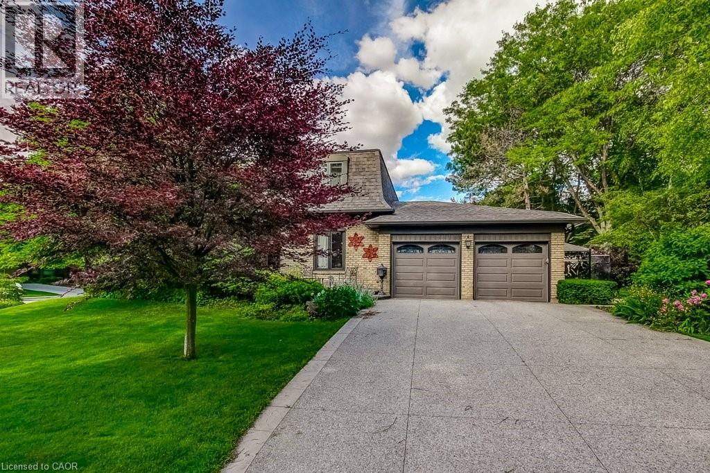 215 BRIAR HILL CRESCENT, ANCASTER, ON L9G 3M9 - Image 2558050752.jpeg?d=l