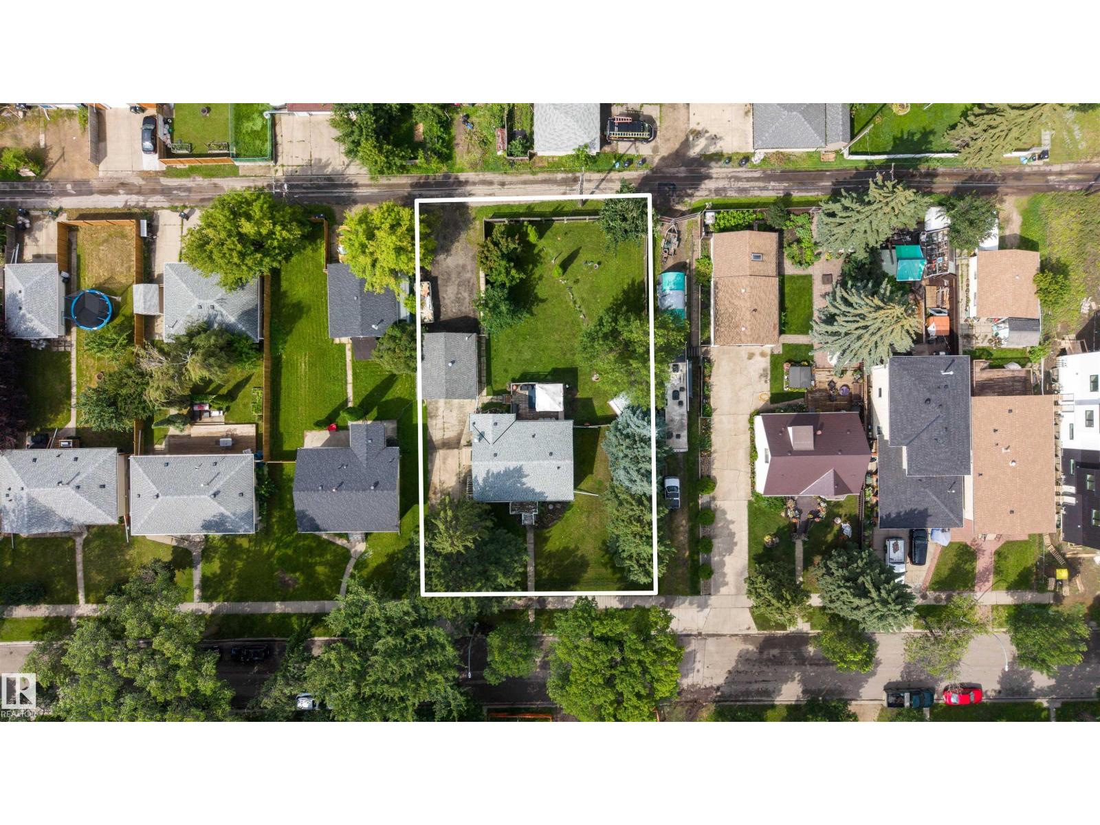 12348 128 ST NW