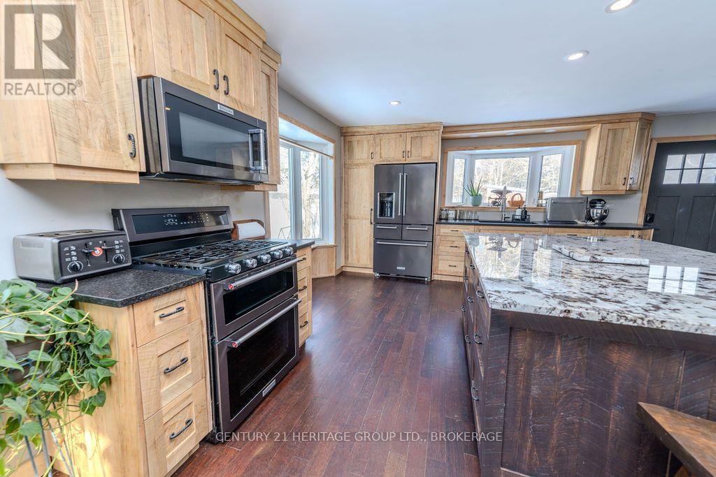 1127 PERRY LANE