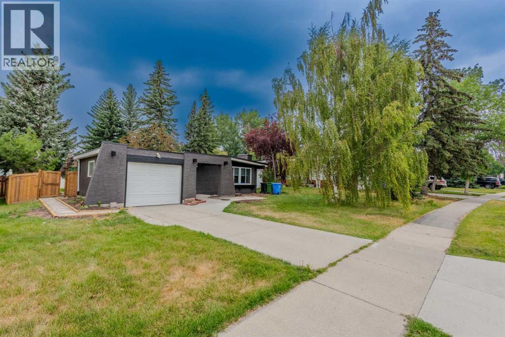 5655 Dalhousie Drive NW