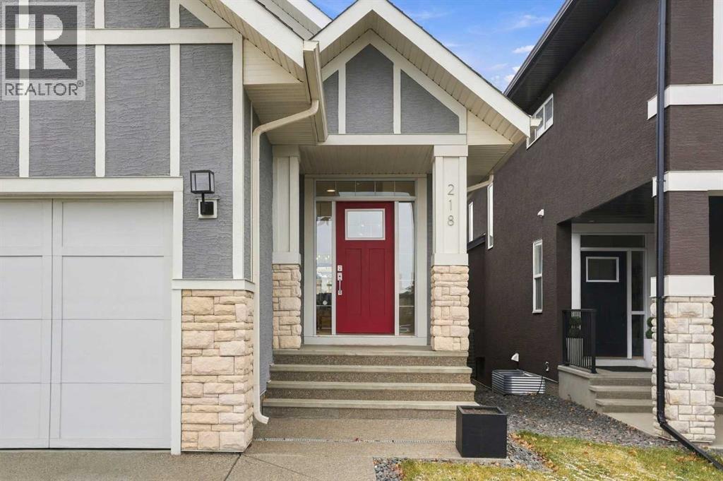 218 Cranbrook Park SE
