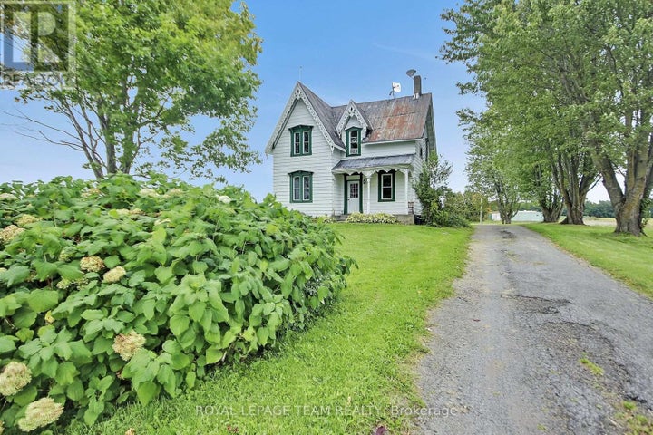 Photo 1 of 40 — 2451 9TH LINE, Ottawa, ON K0A 2P0