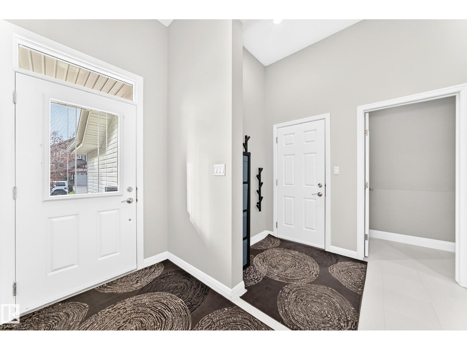 5718 175A AV NW