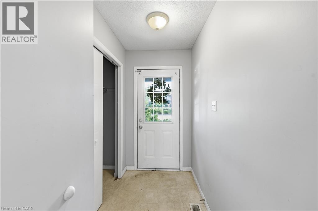 124 GOSLING Gardens Unit# 46