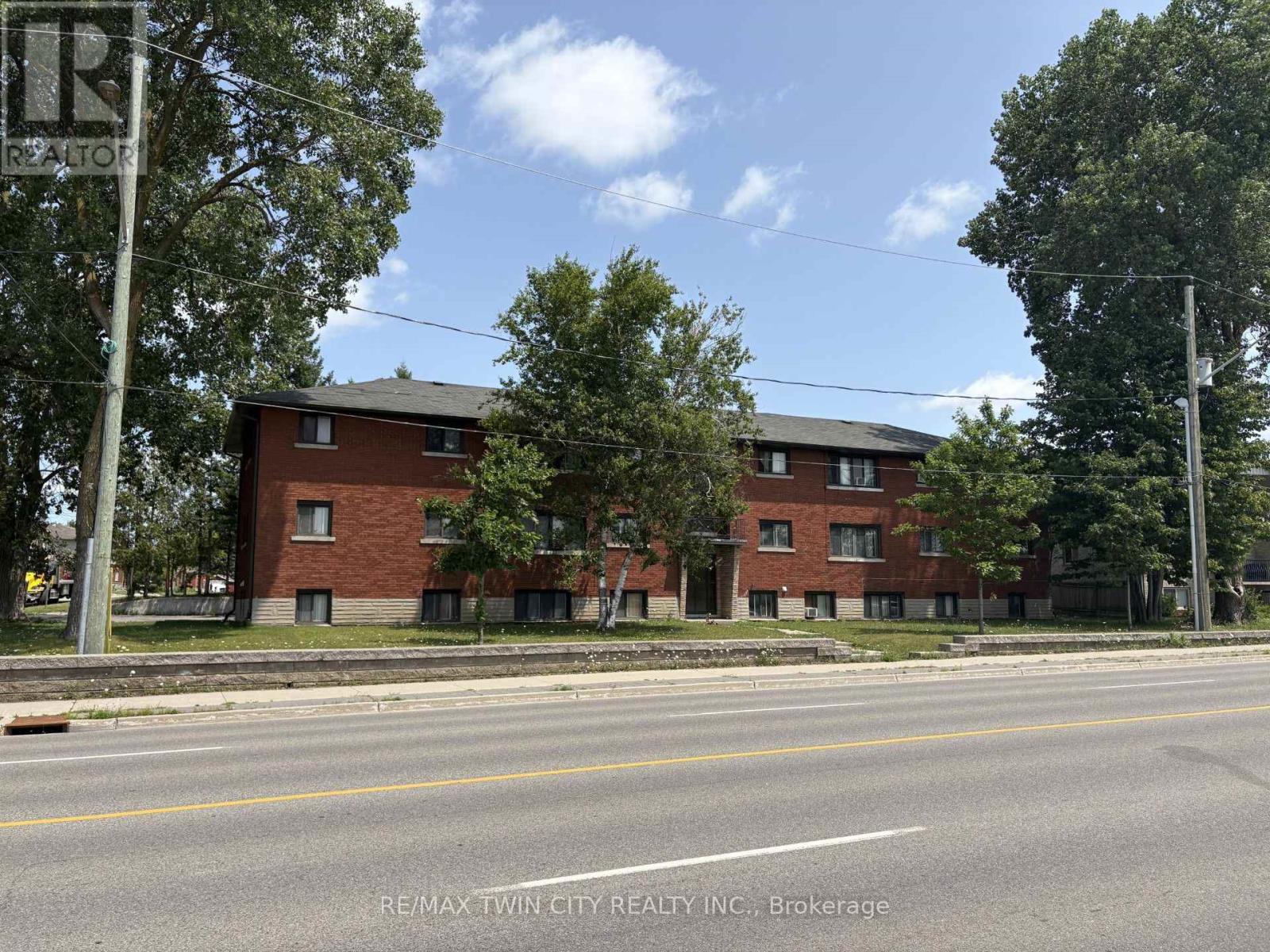 368 WEBER STREET W