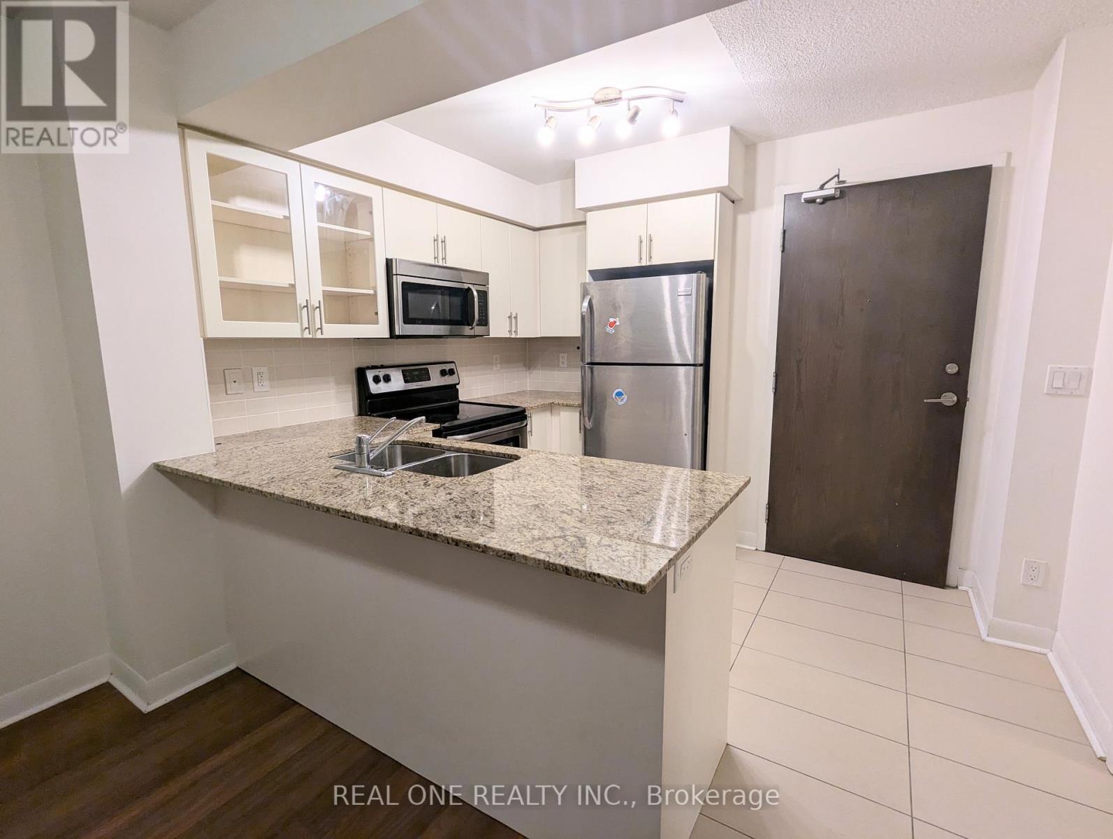 621 - 75 NORMAN BETHUNE AVENUE