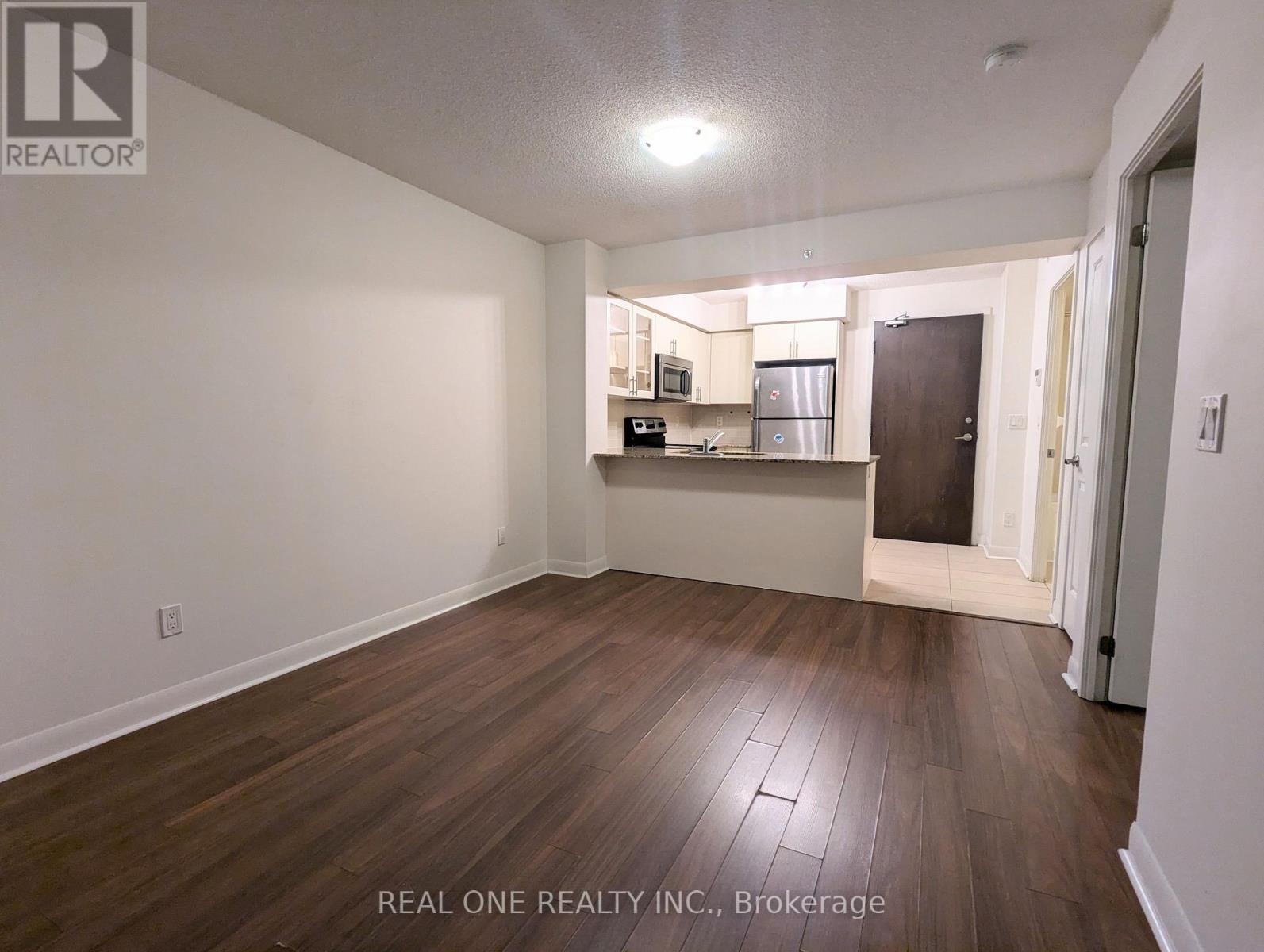 621 - 75 NORMAN BETHUNE AVENUE