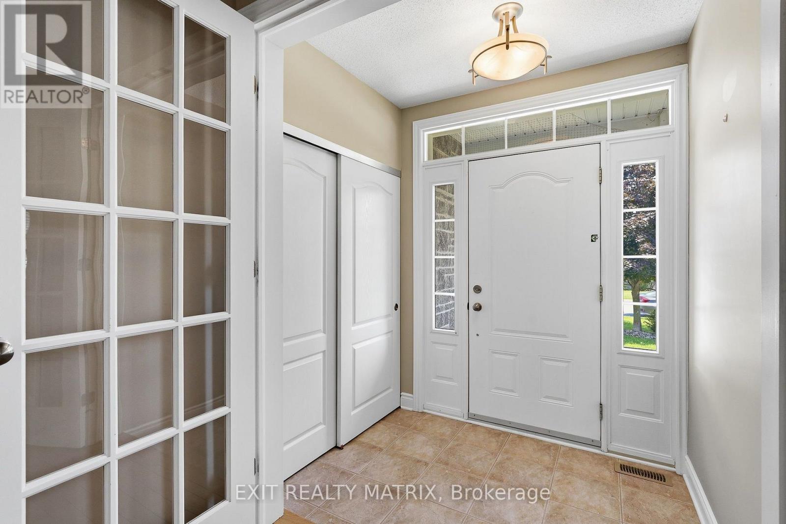 28 STATION TRAIL STREET - Photo 4