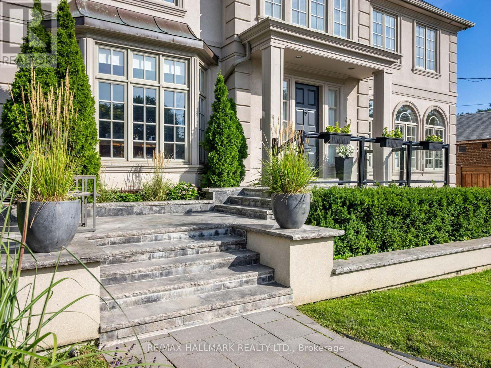 43 PRINCE CHARLES DRIVE