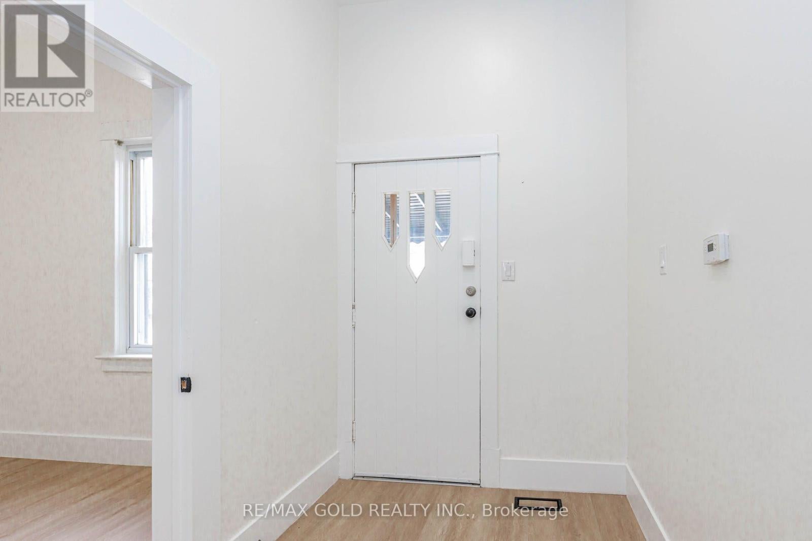 108 NORFOLK AVENUE