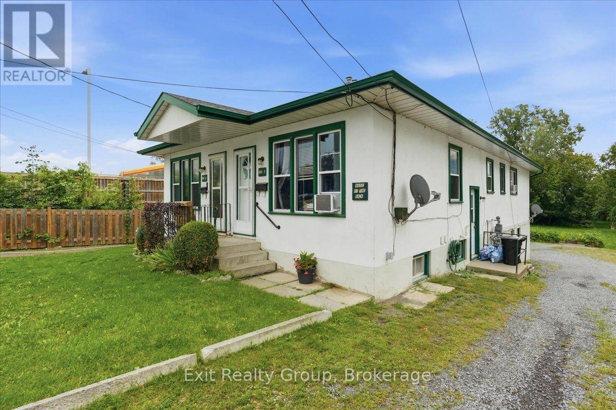 465 DUNDAS STREET W