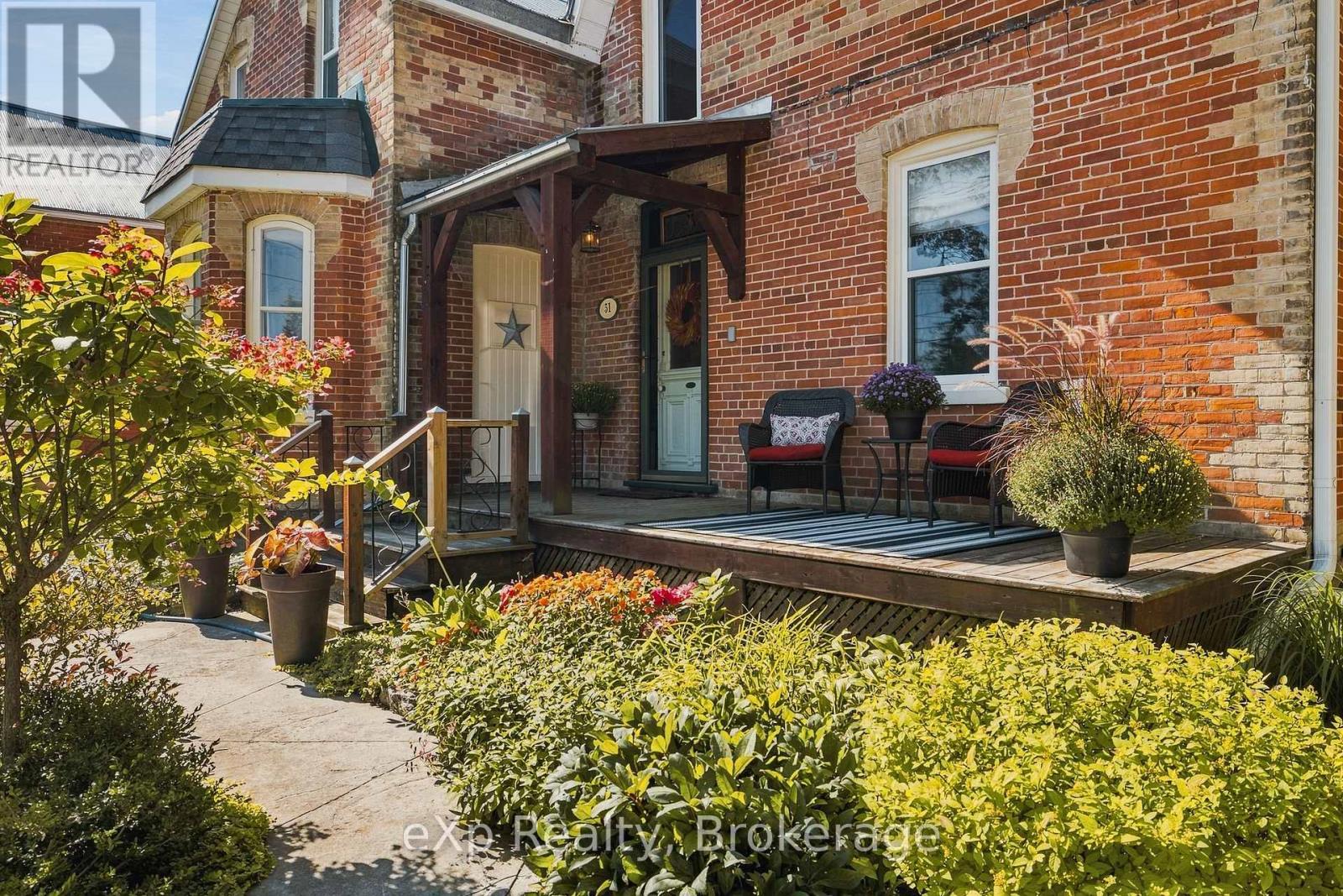 51 OSPREY STREET S
