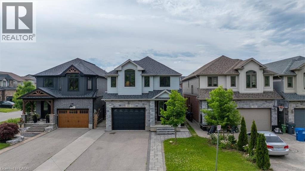 121 DALLAN Drive