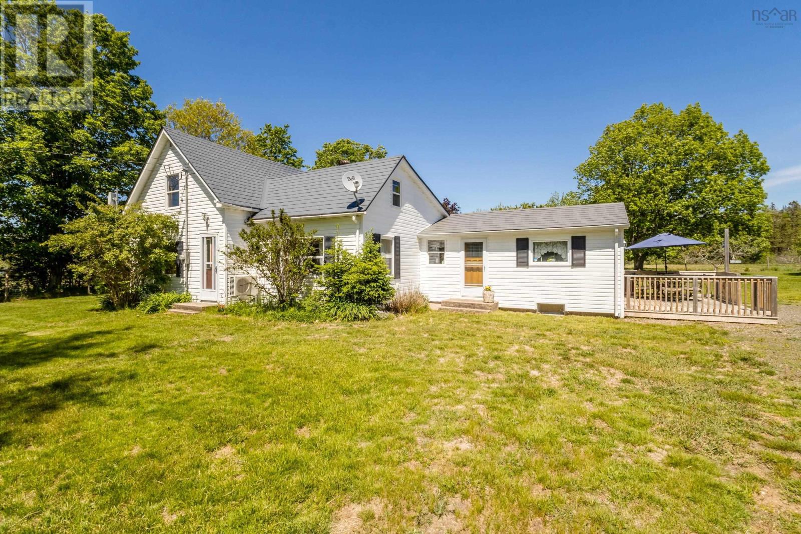 1546 Spurr Road - Photo 4