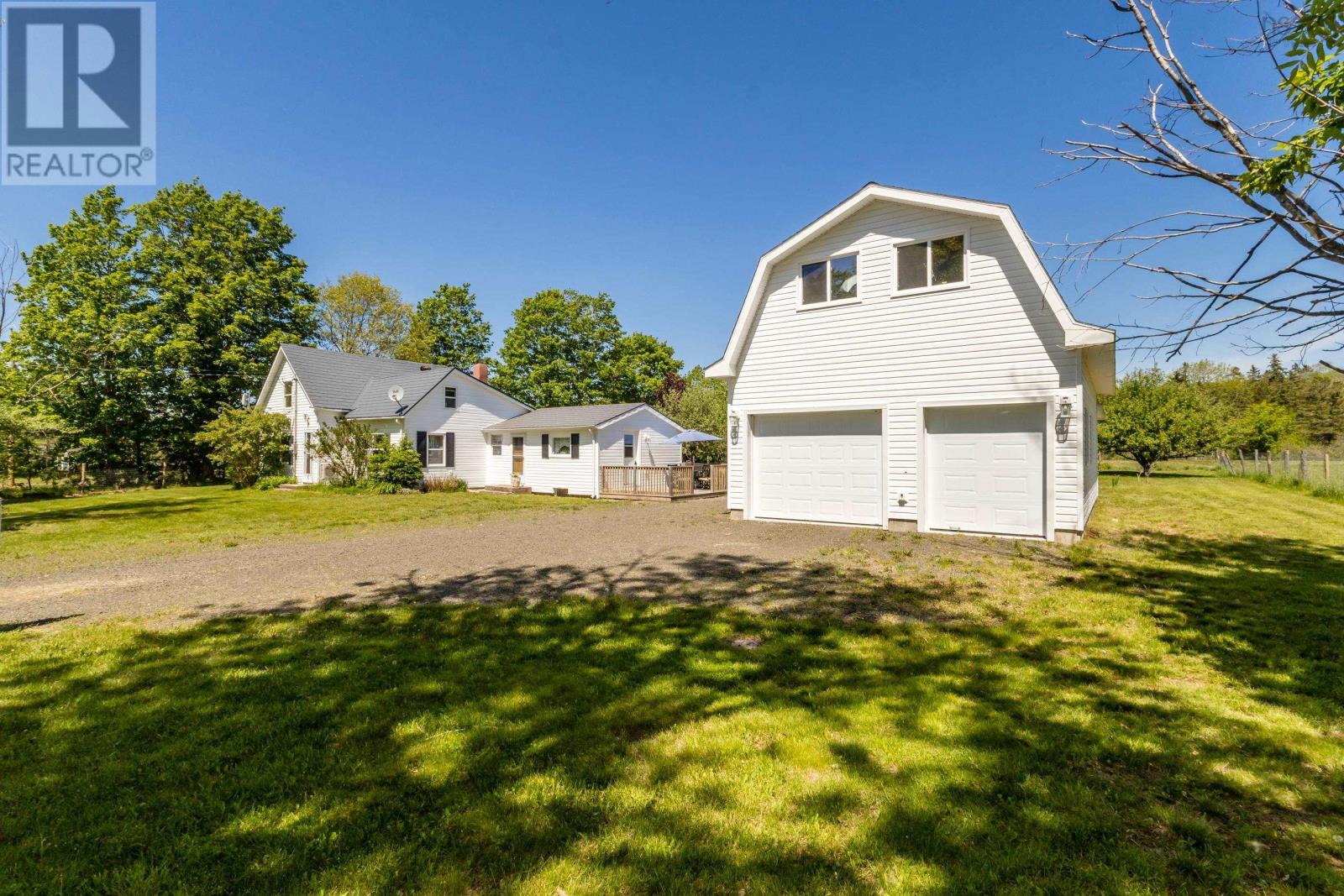 1546 Spurr Road - Photo 2
