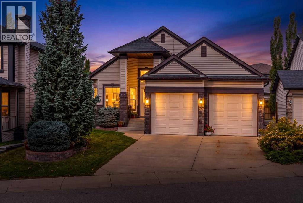 226 TUSSLEWOOD TERRACE NW, CALGARY, AB T3L 2W5 - Image 546973025.jpeg?d=l