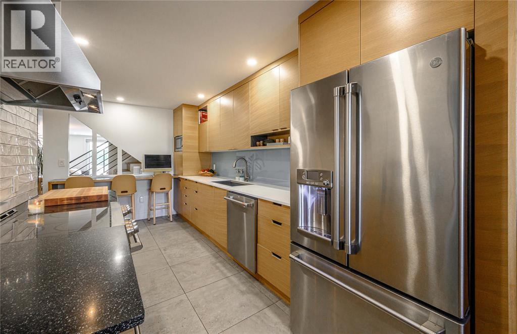 1510 VENETIAN BOULEVARD Unit# M-32
