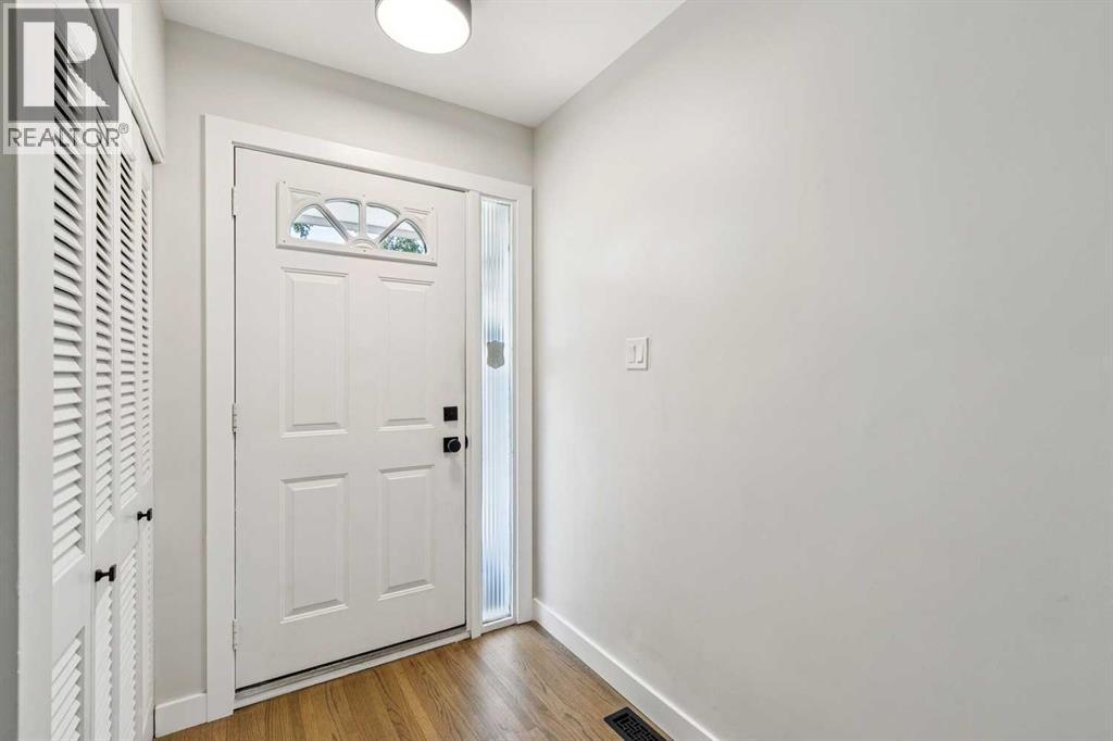 117 Chinook Drive SW