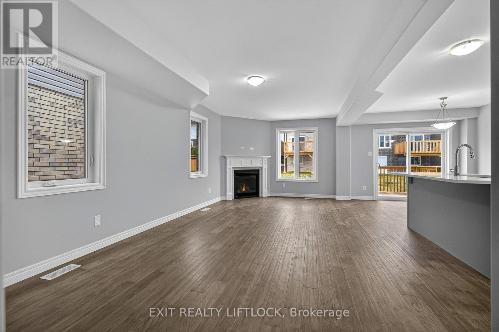 220 O'NEIL STREET - Photo 4