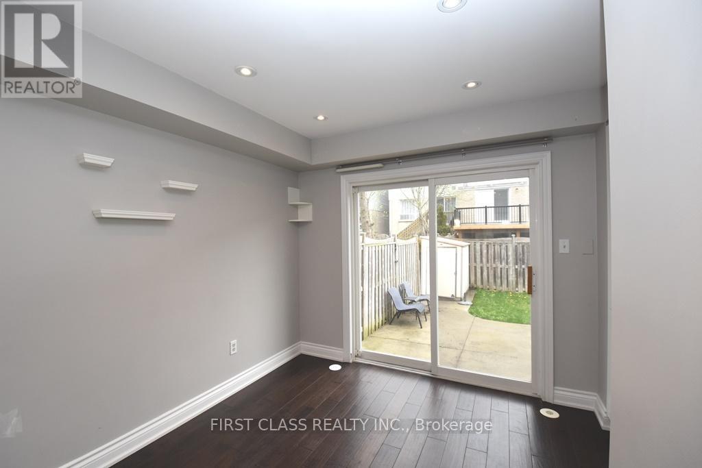 42 VILLAGE VISTA WAY