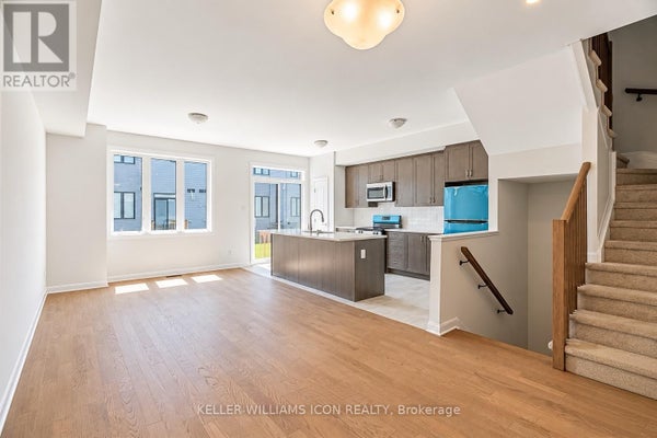 99 Osler St, Ottawa, ON 4