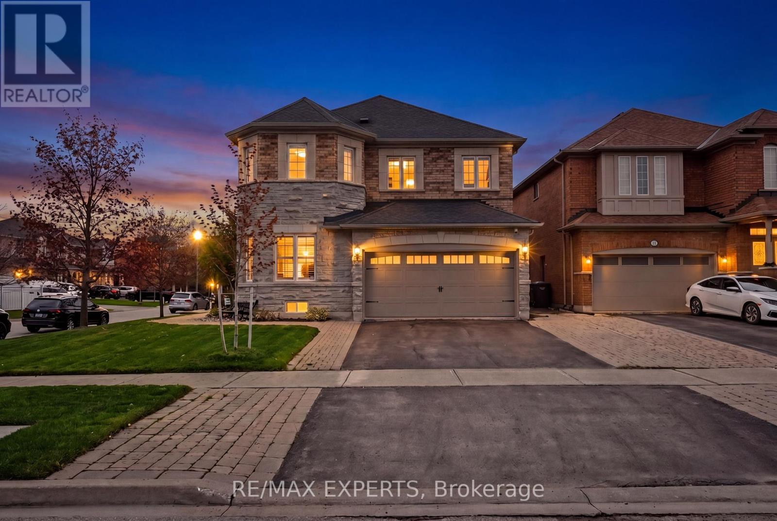2 IRONHORSE CRESCENT