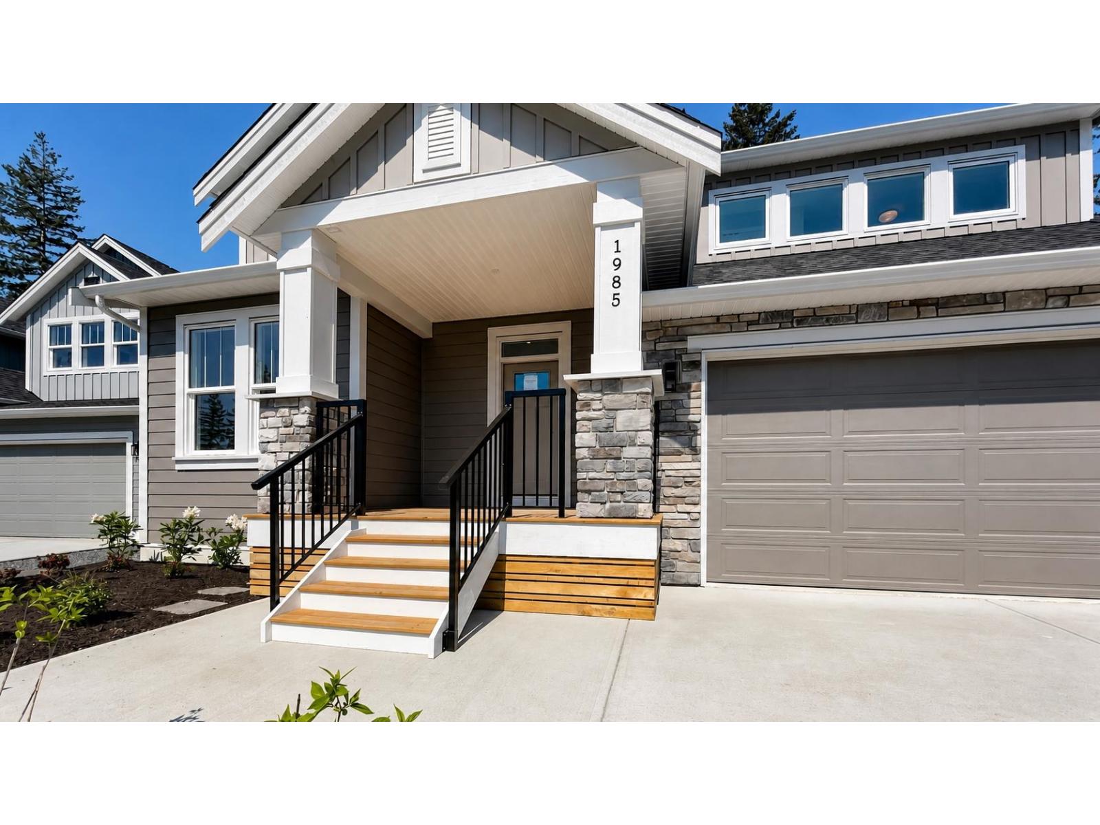 1985 SPARROW HAWK PLACE, Mt Woodside