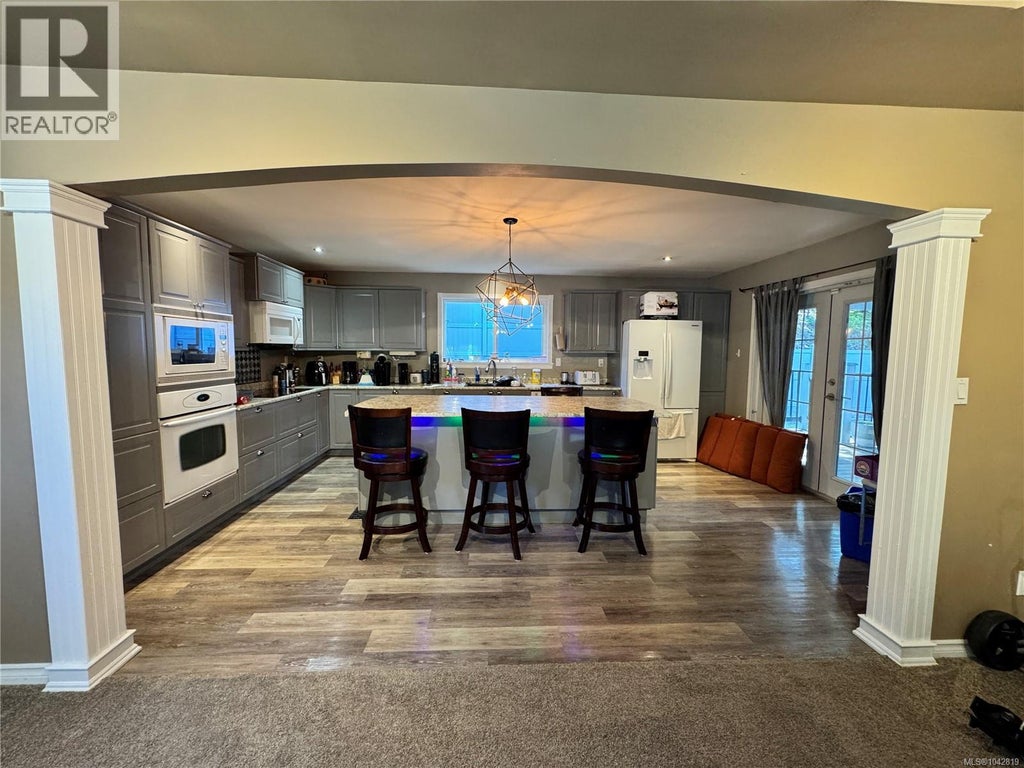 611 NIMPKISH DR, GOLD RIVER, BC V0P 1G0 - Image 2622724659.jpeg?d=l