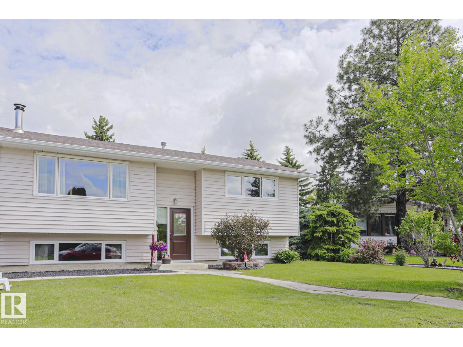 2007 67 ST NW