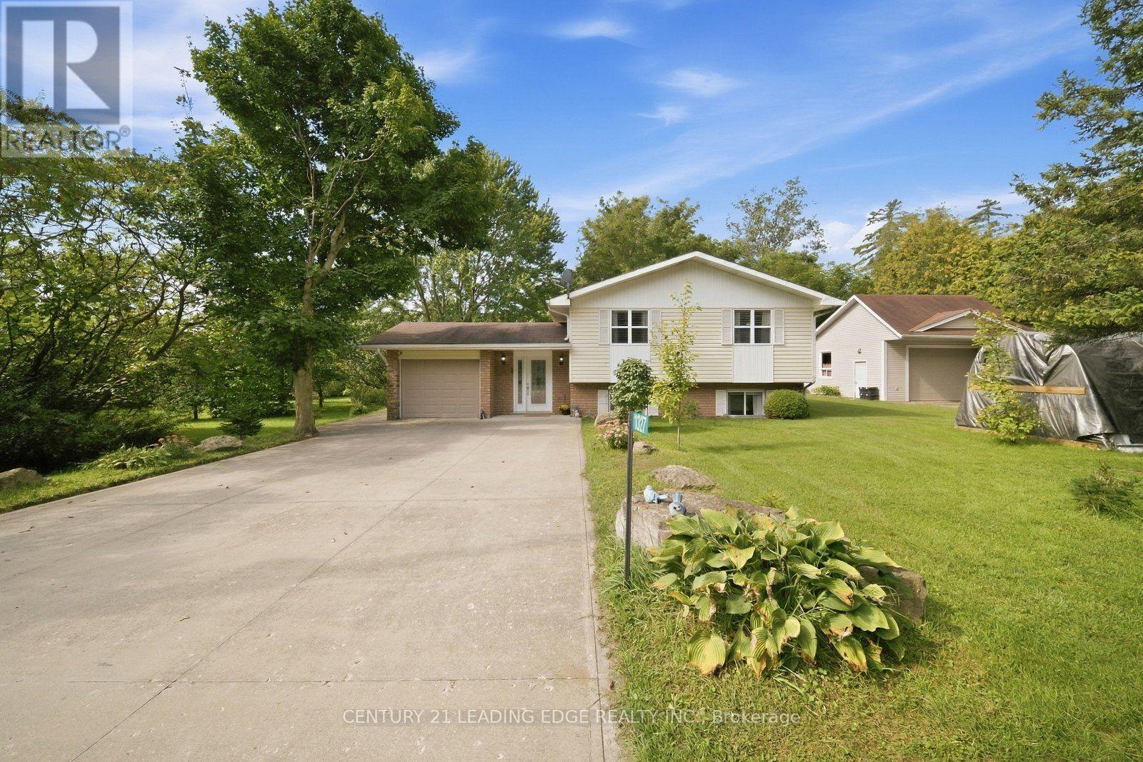 1327 EAST QUARTER LINE ROAD