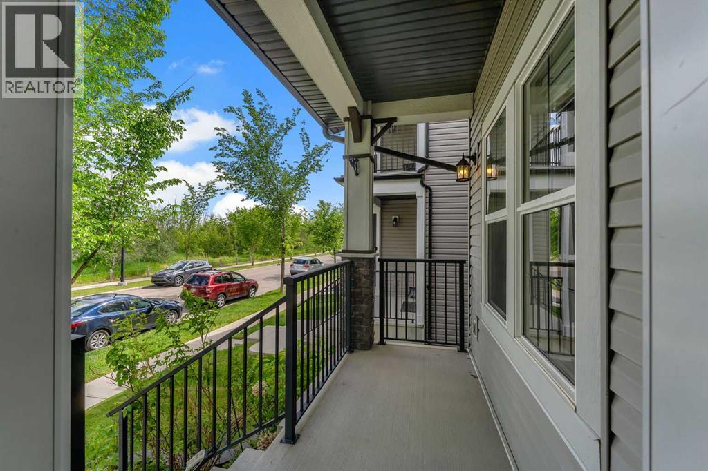 240 Elgin Meadows Way SE