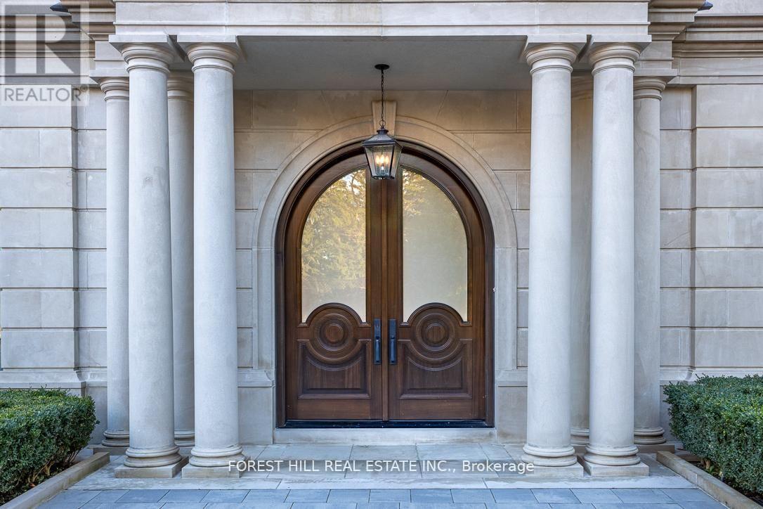 15 TUDOR GATE