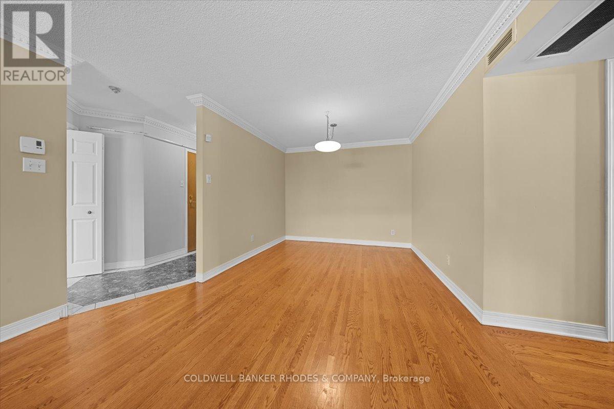 205 - 939 NORTH RIVER ROAD
